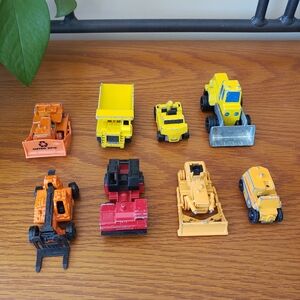Vtg Die-Cast Construction Vehicle Toy Set (8)- Hot Wheels/HK, Tomica & Matchbox